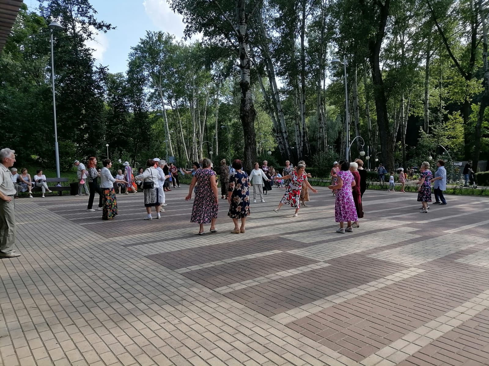 В Воронежском центральном парке возобновились дискотеки
