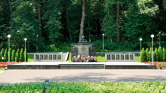 Мемориал «Братская могила № 13»